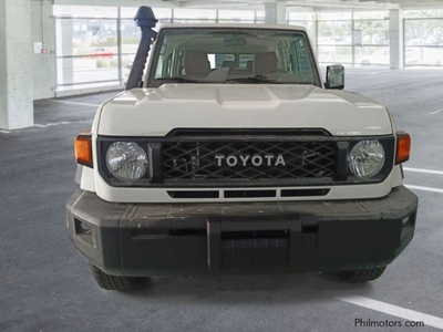 New Toyota Land Cruiser 76