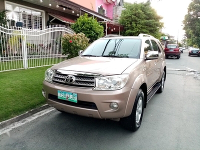 2nd-hand Toyota Fortuner 2011 for sale in Las Piñas