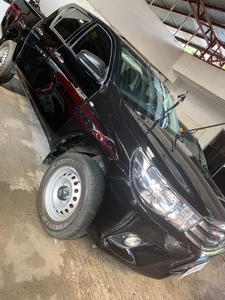 Black Toyota Hilux 2018 for sale in Quezon City