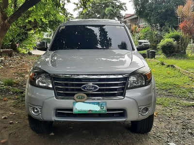 Brightsilver Ford Everest 2010 for sale in Quezon