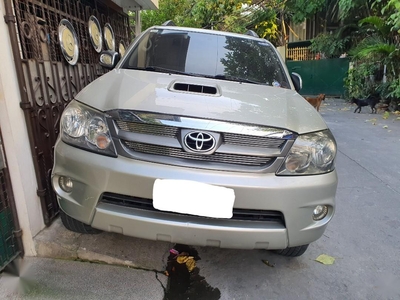 Grey Toyota Fortuner 2006 for sale in Manila