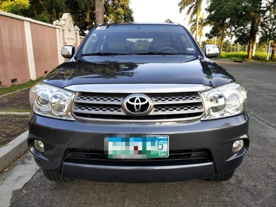 Grey Toyota Fortuner 2010 for sale in Quezon