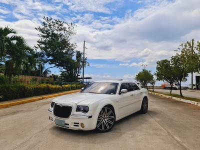 Pearl White Chrysler 300c 2008 for sale in Automatic