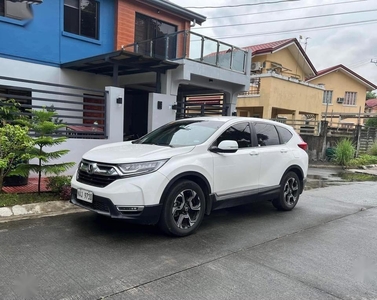 Pearl White Honda Cr-V 2019 for sale in Automatic
