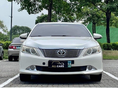 Pearl White Toyota Camry 2013 for sale in Makati