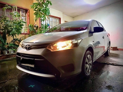 Pearl White Toyota Vios 2016 for sale in Quezon