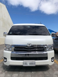 Pearlwhite Toyota Hiace Super Grandia 2018 for sale in Manila