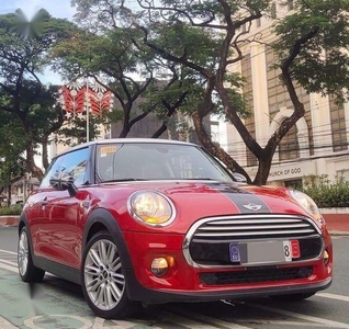 Red Mini Cooper 2016 for sale in Automatic