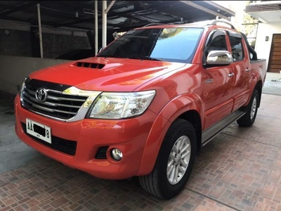Red Toyota Hilux 2014 for sale in Automatic