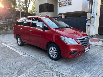 Red Toyota Innova 2015 for sale in Quezon City