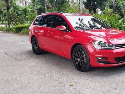 Red Volkswagen Golf 2017 at 2800 km for sale