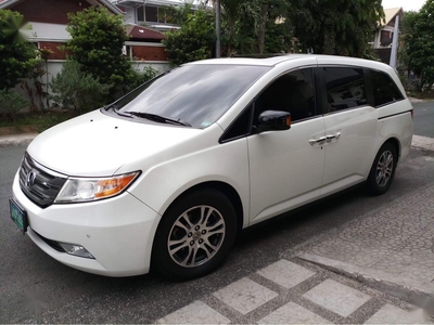 Sell 2012 Honda Odyssey in Manila