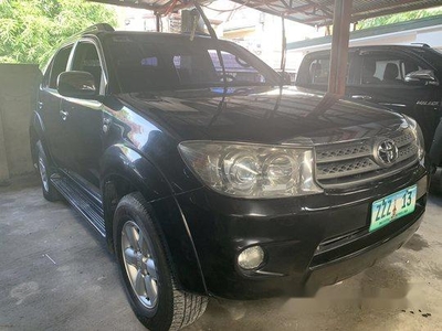Sell Black 2010 Toyota Fortuner at 58000 km