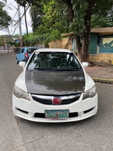 Sell Pearl White 2009 Honda Civic in Marikina