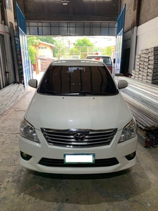 Sell Pearl White 2013 Toyota Innova in Quezon City