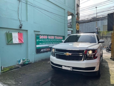 Sell Pearl White 2016 Chevrolet Suburban in Makati