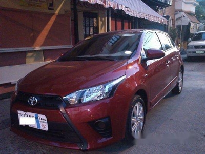 Sell Red 2015 Toyota Yaris at 44000 km
