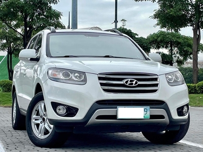 Sell White 2012 Hyundai Santa Fe in Makati