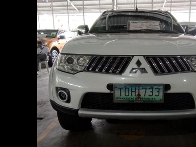 Sell White 2012 Mitsubishi Montero sport SUV Automatic in Marikina