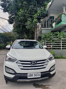 Sell White 2015 Hyundai Santa Fe in Quezon City
