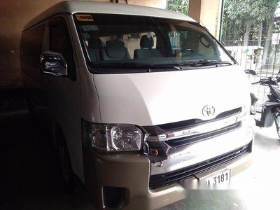 Sell White 2015 Toyota Hiace at 45386 km