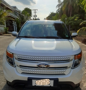 Sell White Ford Explorer in Quezon City