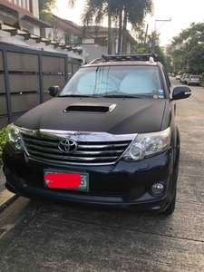 Selling 2013 Toyota Fortuner in Makati
