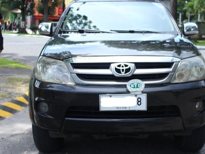 Selling Black Toyota Fortuner 2006 in Pampanga