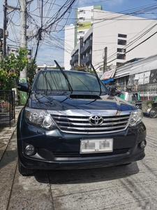 Selling Black Toyota Fortuner 2014 in Manila