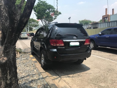 Selling Black Toyota Fortuner in Manila