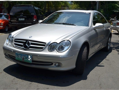 Selling Brightsilver Mercedes-Benz CLK 2005 in Makati