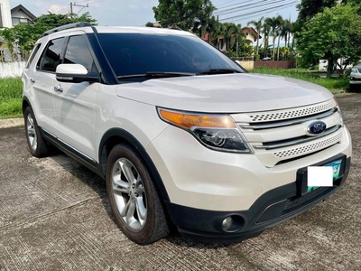 Selling Pearl White Ford Explorer 2014 in Makati