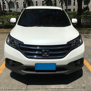 Selling Pearl White Honda Cr-V 2014 in Manila