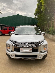 Selling Pearl White Mitsubishi Xpander Cross 2021 in Silang