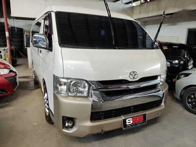 Selling Pearl White Toyota Grandia 2018 in Quezon