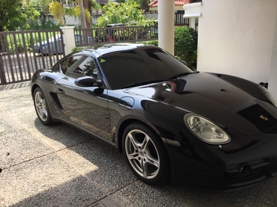 Selling Porsche Cayman 2008
