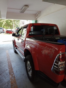 Selling Red Isuzu D-Max 2010 in Taguig