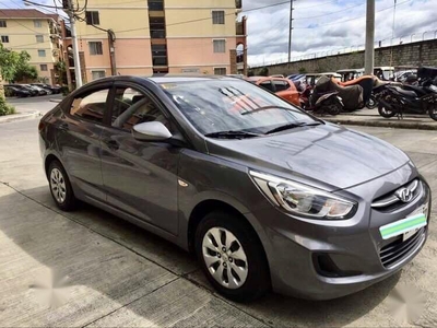 Selling Silver Hyundai Accent 2015 in Muntinlupa