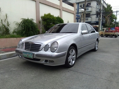 Selling Silver Mercedes-Benz E-Class 2000 in Quezon City