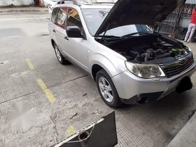 Selling Silver Subaru Forester 2011 in Mandaluyong