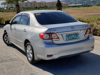Selling Silver Toyota Corolla altis 2013 in Manila