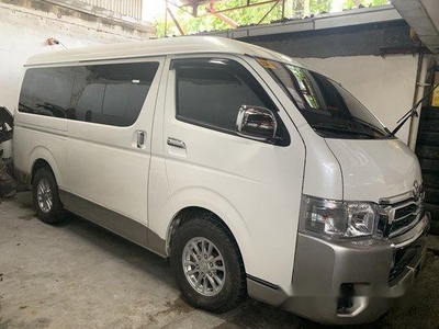 Selling Toyota Hiace 2019 at 2500 km