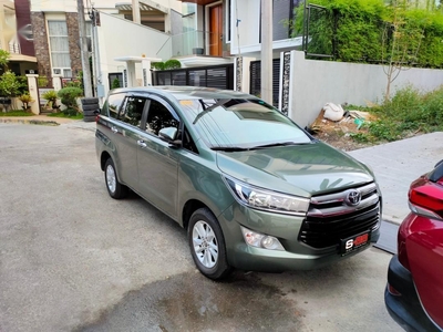 Selling Toyota Innova 2020