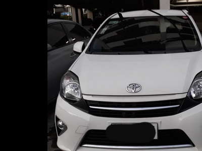 Selling Toyota Wigo 2014 Hatchback in Pasig