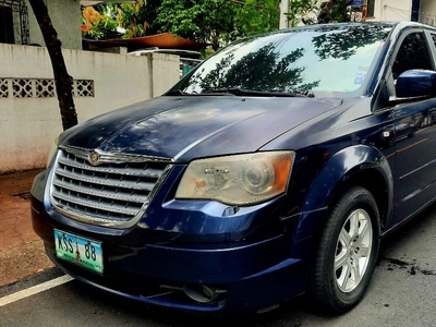 Selling White Chrysler Town And Country 2009 in Marikina