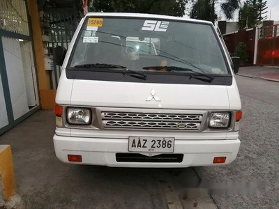 Selling White Mitsubishi L300 2014 in Quezon City
