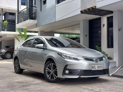 Selling White Toyota Altis 2018 in Quezon City