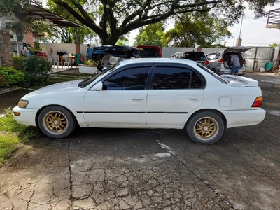 Selling White Toyota Corolla 1993 in Manila