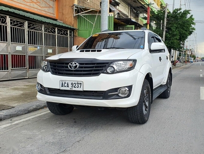 Selling White Toyota Fortuner 2014 in Navotas