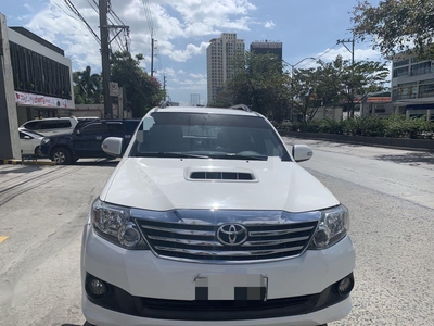 Selling White Toyota Fortuner 2014 in Pasig